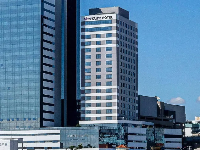 Fachada do Hotel Mercure Itajaí/Navegantes